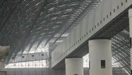 彩涂板總褪色？晉鋼硬核技術(shù)，筑牢建筑長效顏值防線