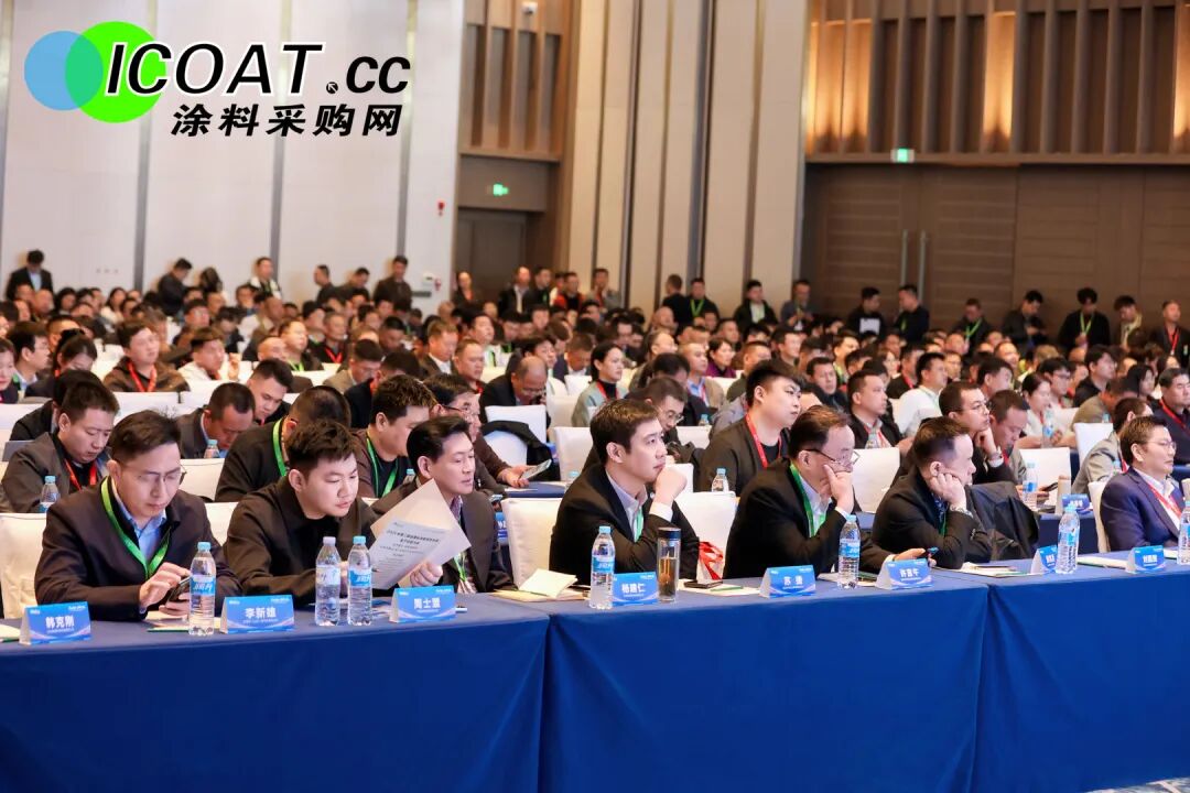 湖北鋼協(xié)組團(tuán)參加第二屆全國彩涂板綠色涂裝大會