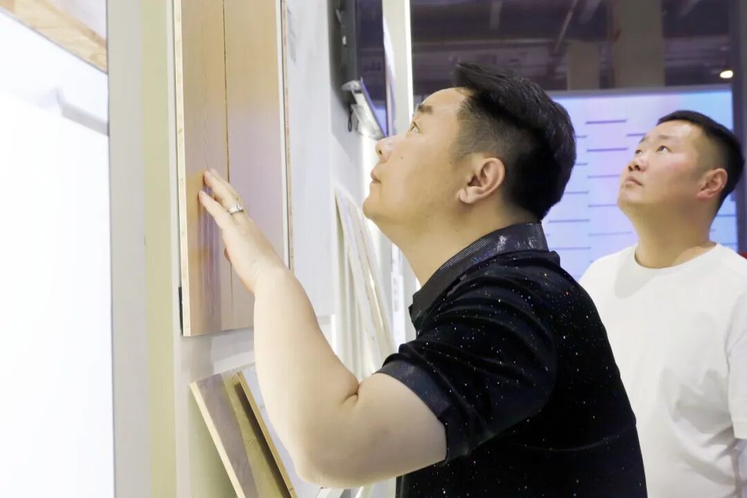 邦弗特亮相臨沂全屋定制展首日：解鎖板材新價(jià)值