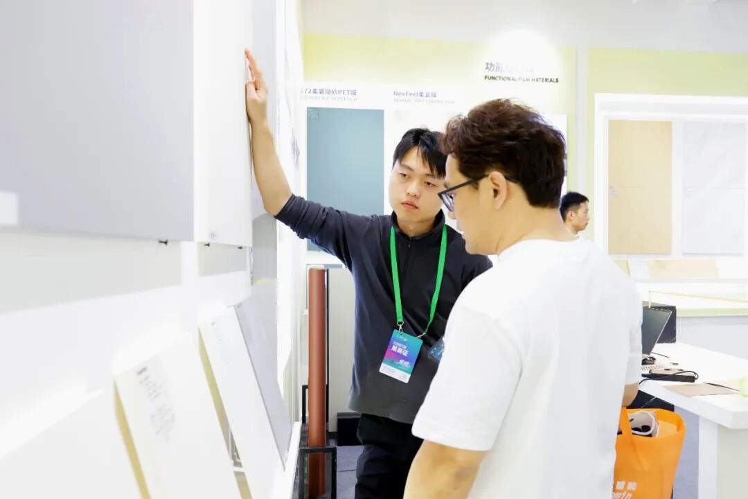 邦弗特亮相臨沂全屋定制展首日：解鎖板材新價(jià)值