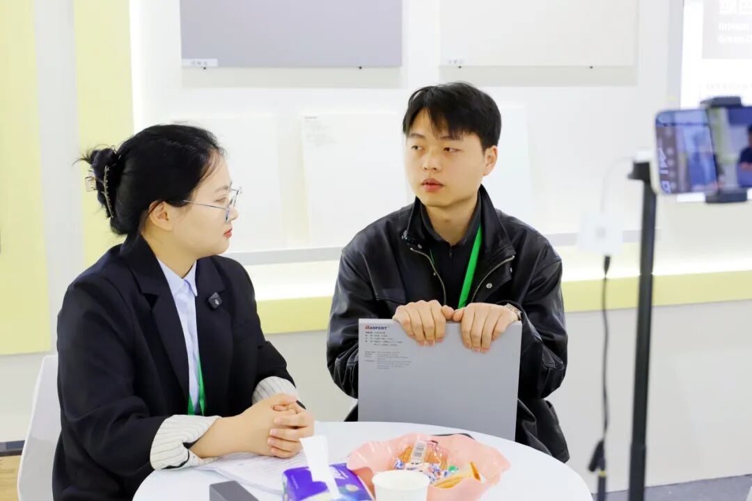 邦弗特亮相臨沂全屋定制展首日：解鎖板材新價(jià)值