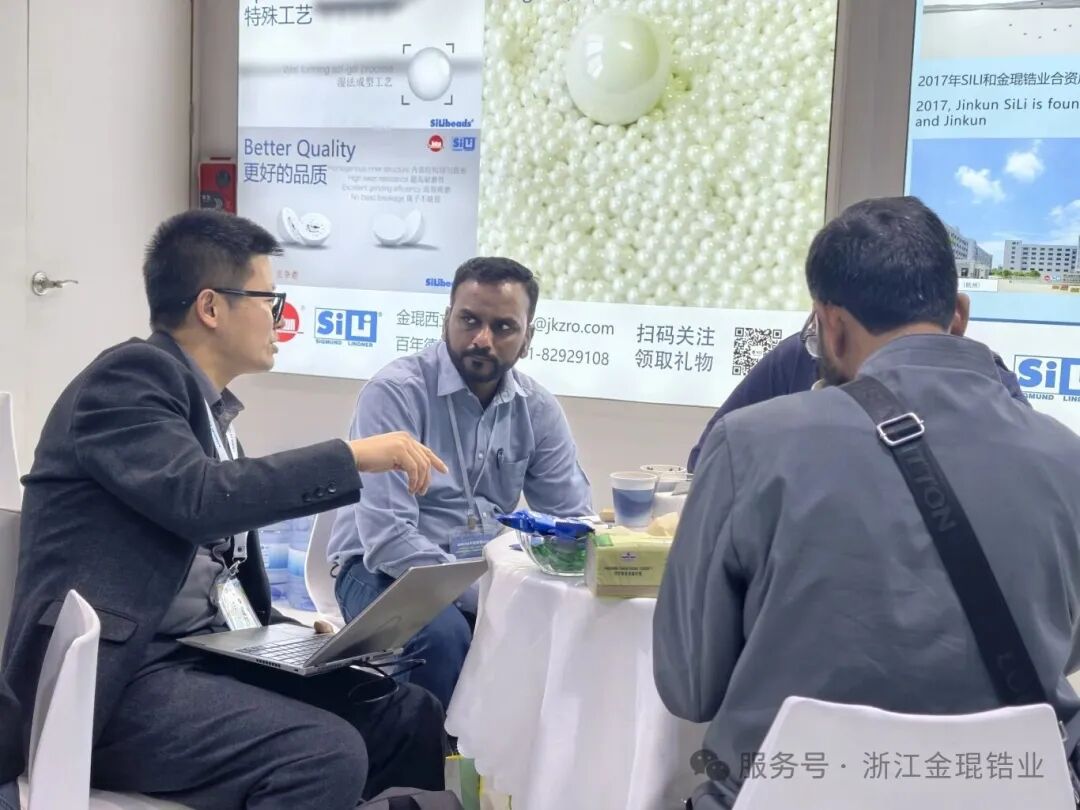 盛會(huì)落幕，精彩不熄！金琨西立鋯珠閃耀上海染料展！