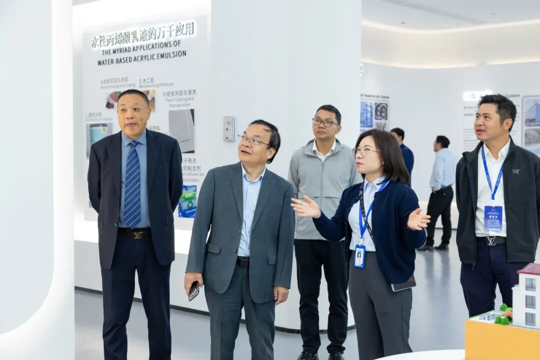 巴德士董事長方學(xué)平 行走進(jìn)恒和永盛 劉展威熱情接待
