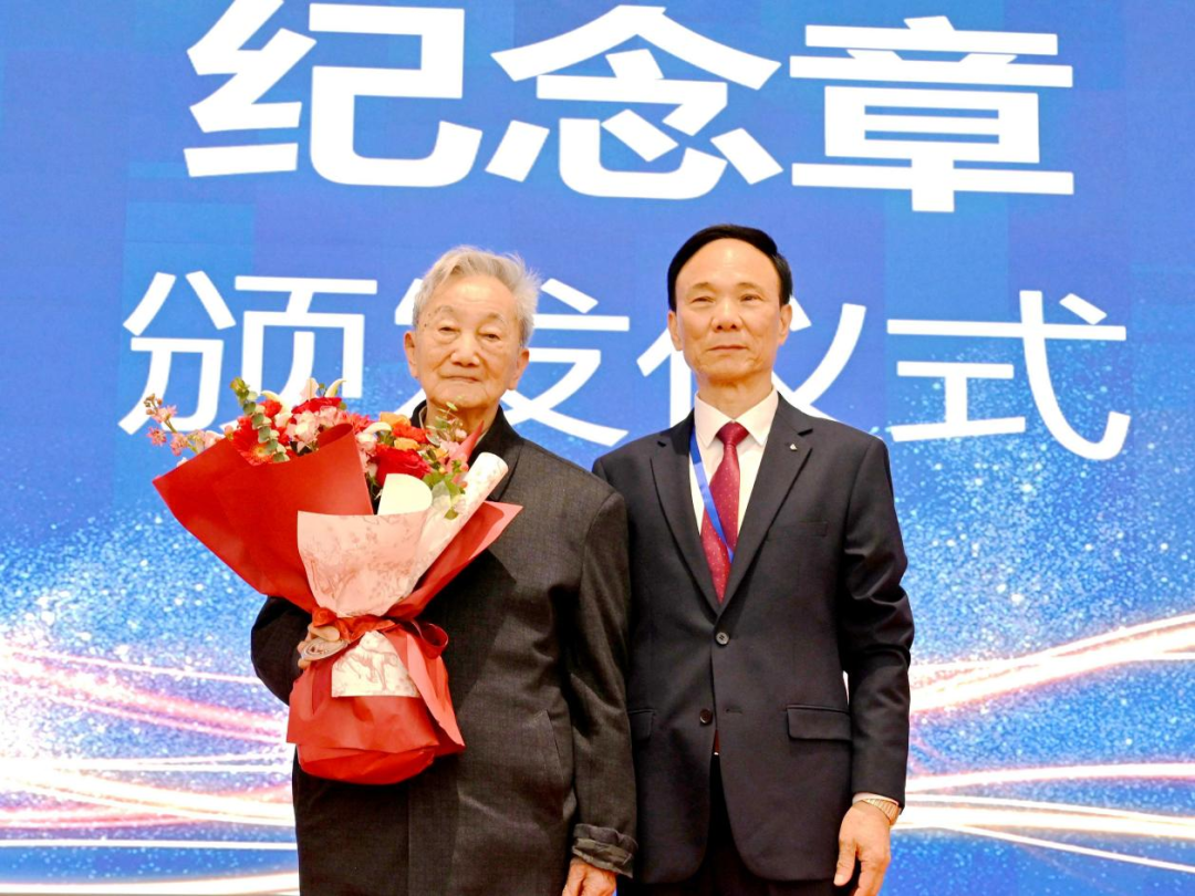 安徽菱湖漆70周年盛典圓滿落幕，共啟百年新征程