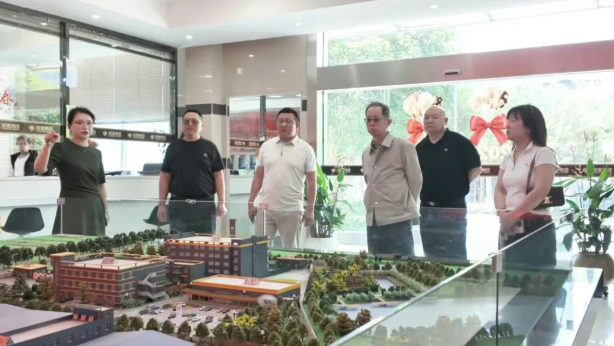 冠軍集團(tuán)、常州極克、無錫凡品化工 三家企業(yè)達(dá)成戰(zhàn)略合作